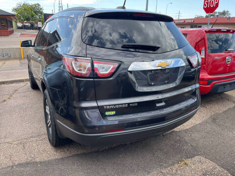 2017 Chevrolet Traverse LT