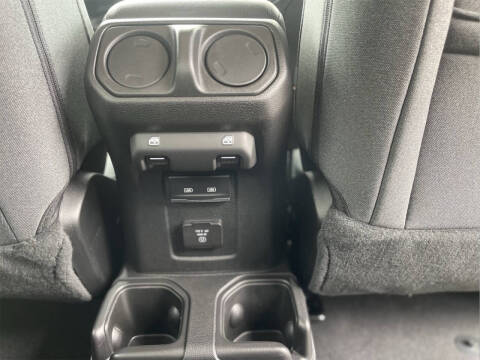 2025 Jeep Gladiator Willys