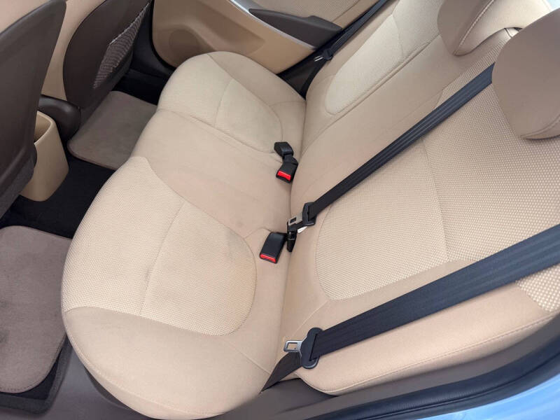 2014 Hyundai Accent GLS