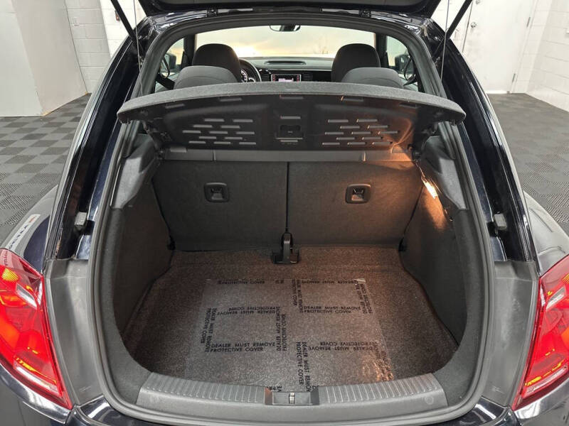 2018 Volkswagen Beetle 2.0T S