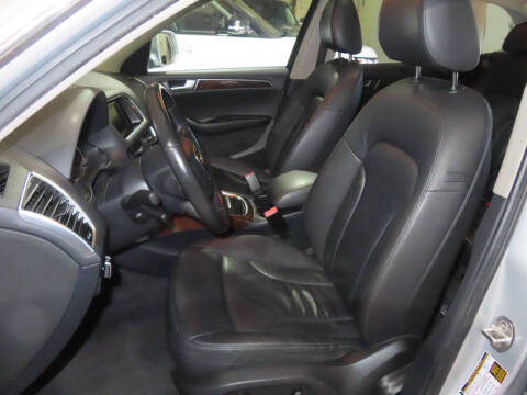 2011 Audi Q5 2.0T quattro Premium