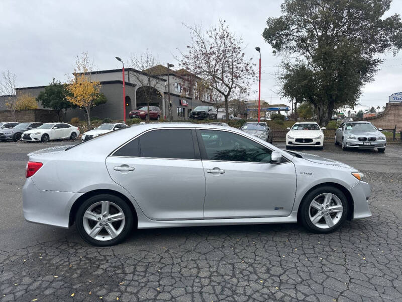2014 Toyota Camry Hybrid XLE