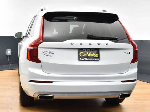2019 Volvo XC90 T6 Momentum