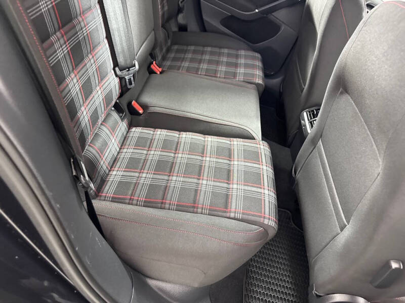 2016 Volkswagen Golf GTI