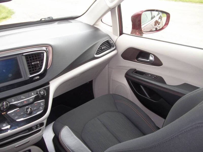 2018 Chrysler Pacifica Touring Plus