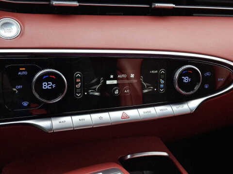 2023 Genesis GV70 2.5T Standard