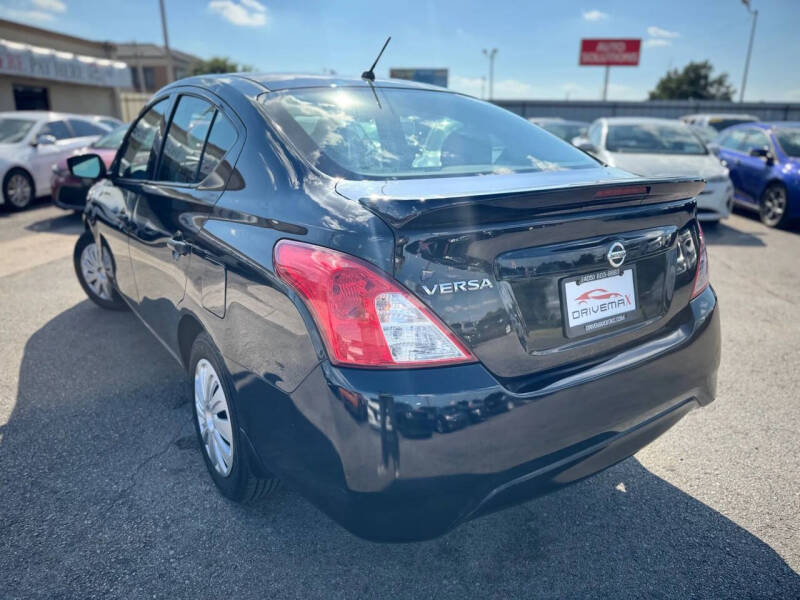 2018 Nissan Versa