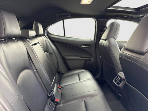 2020 Lexus UX 200