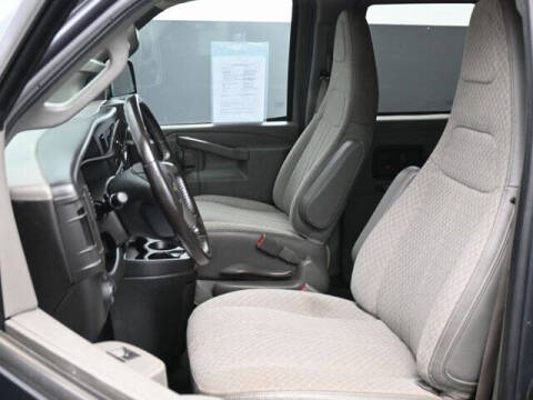 2017 Chevrolet Express LT 3500