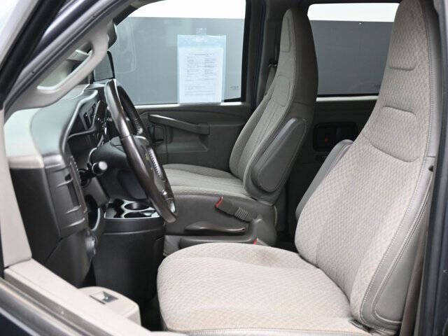 2017 Chevrolet Express LT 3500