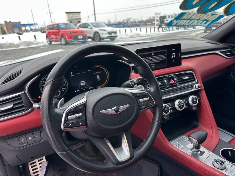 2023 Genesis G70