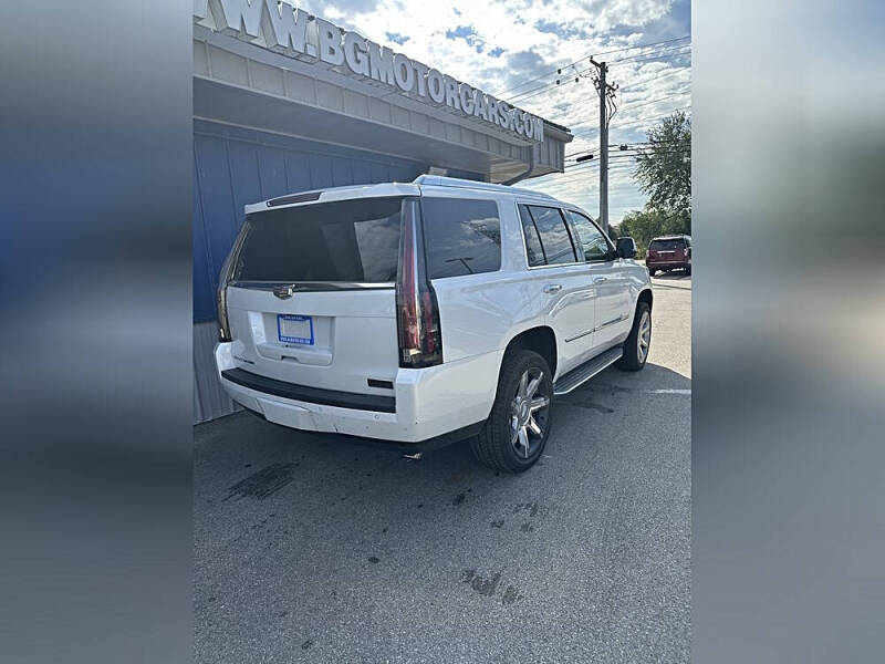 2016 Cadillac Escalade Luxury Collection