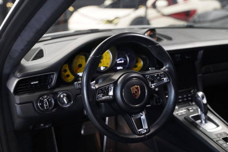 2017 Porsche 911 Turbo S
