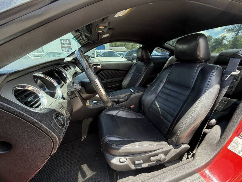 2010 Ford Mustang V6 Premium