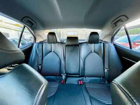 2019 Toyota Camry SE