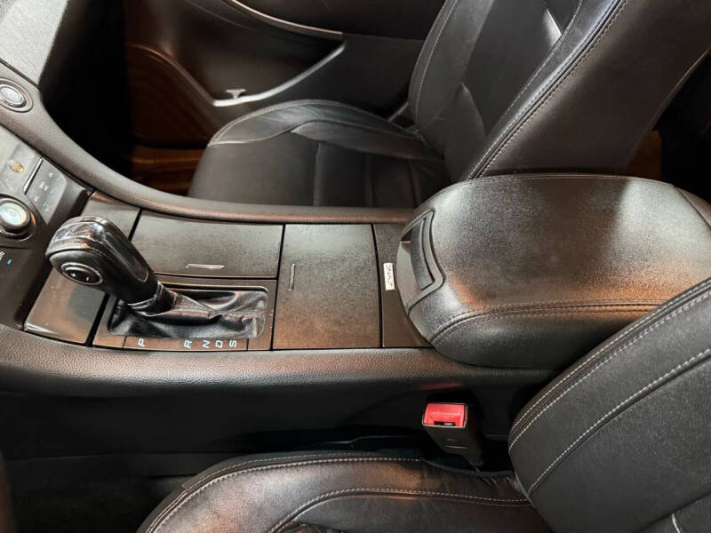 2016 Ford Taurus SEL
