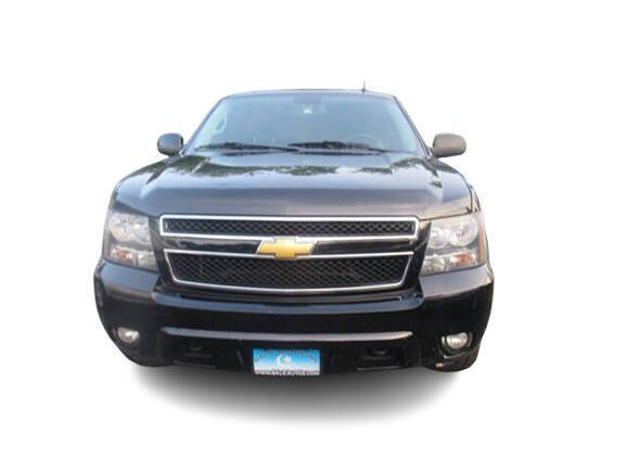 2013 Chevrolet Suburban LT's photo