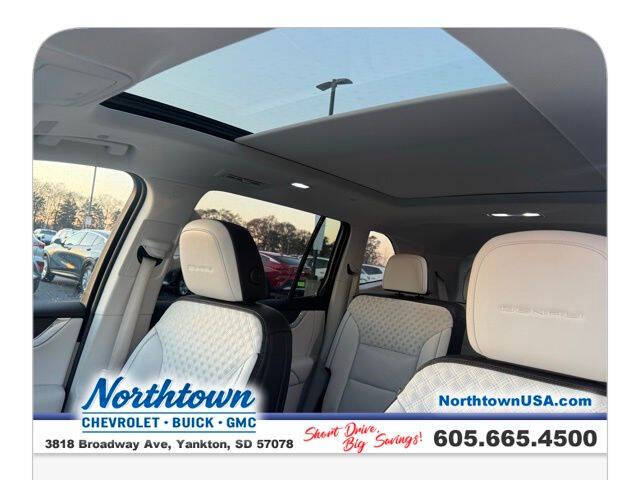 2024 GMC Acadia Denali