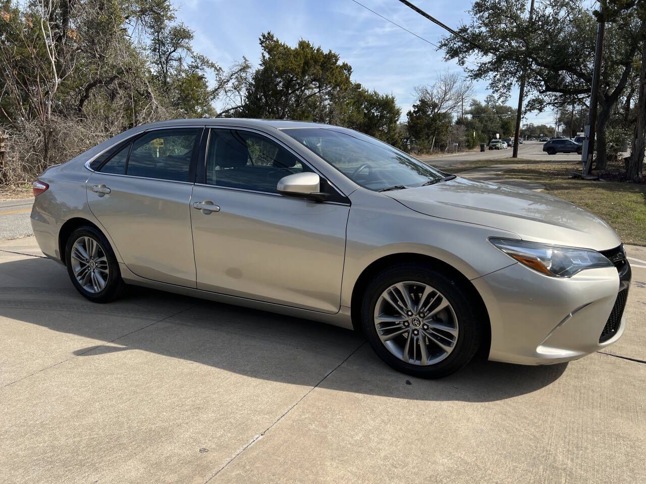 Used Car 2015 Toyota Camry  Le 4dr Sedan For Sale Under $15,000 In Austin, Texas