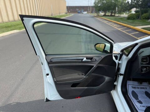 2017 Volkswagen Golf GTI S