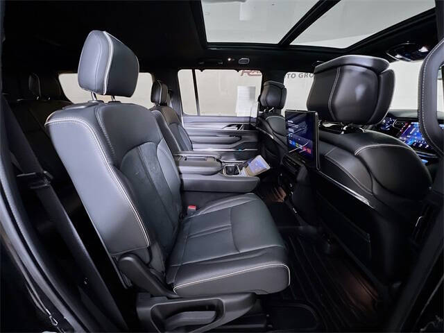 2024 Jeep Grand Wagoneer Obsidian