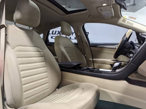 2014 Ford Fusion Hybrid SE