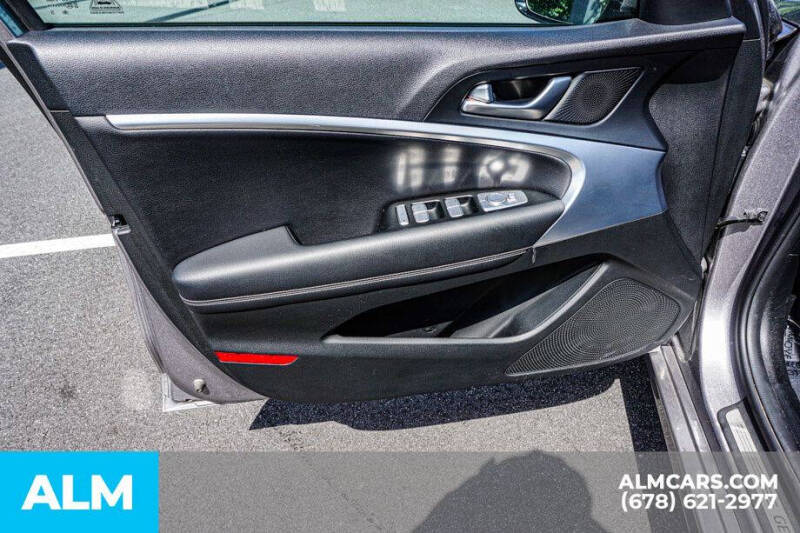2025 Genesis G70