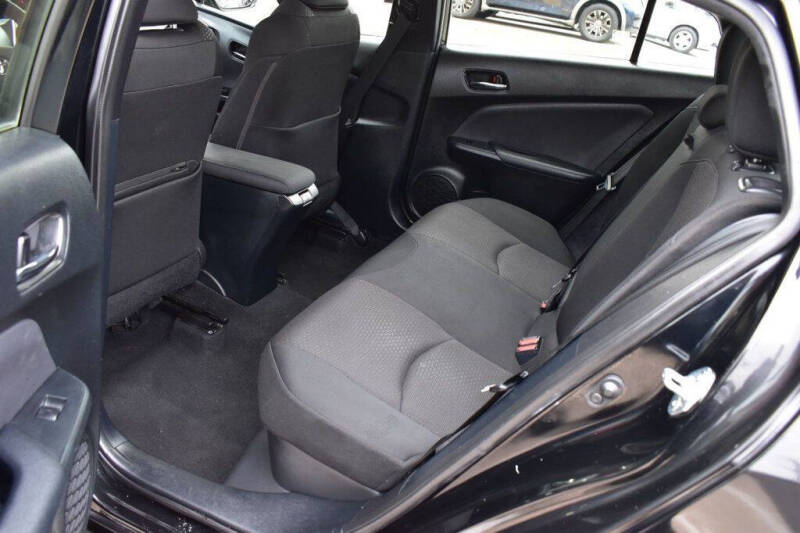 2022 Toyota Prius LE