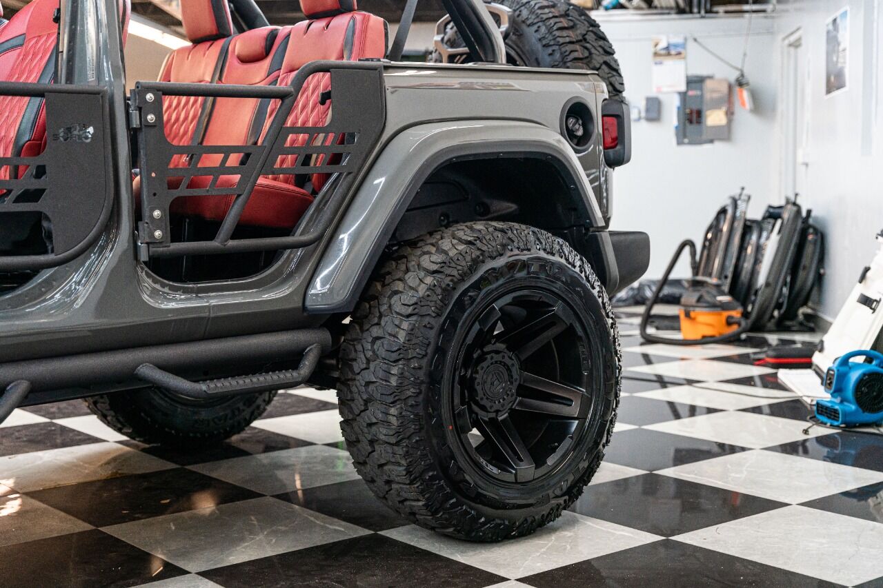 2022 Jeep Wrangler Unlimited SUV / Crossover - $52,999