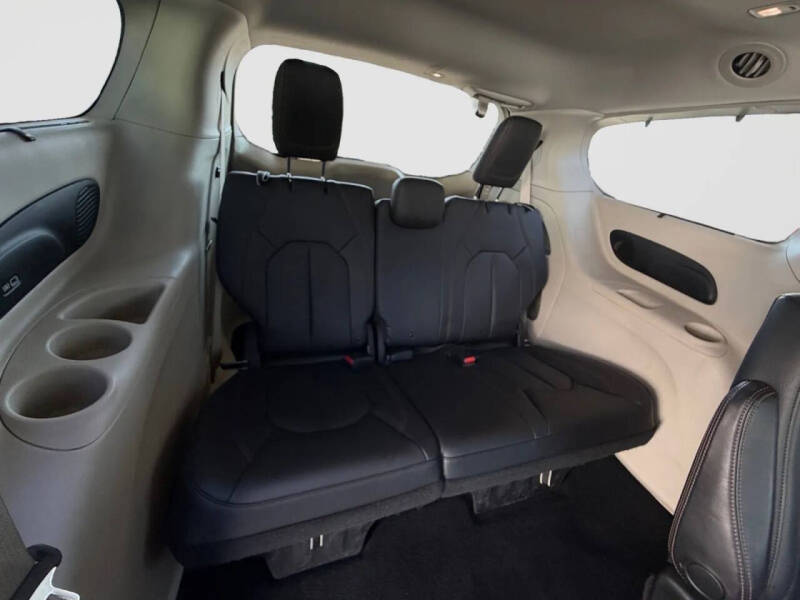 2018 Chrysler Pacifica Touring L Plus