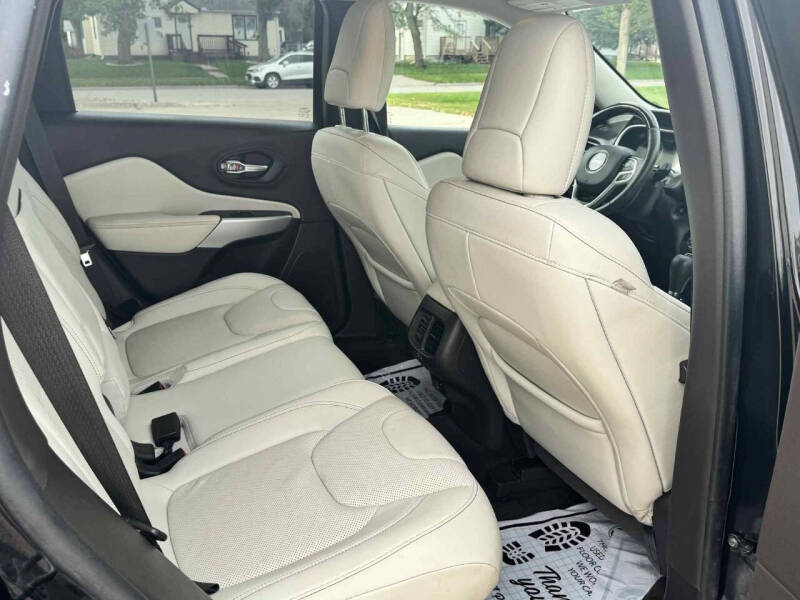 2018 Jeep Cherokee Overland