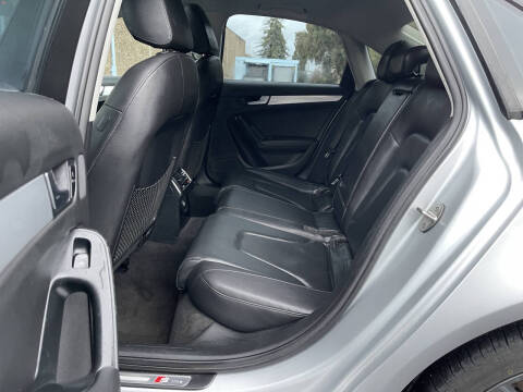 2012 Audi A4 2.0T quattro Premium Plus