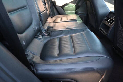 2016 Volkswagen Touareg VR6 Lux