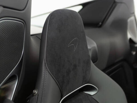 2025 McLaren Artura Spider