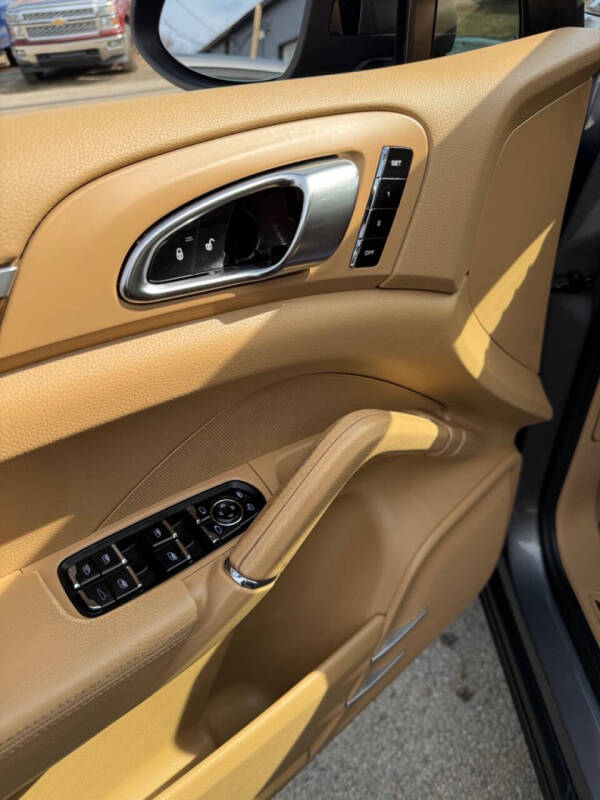 2012 Porsche Cayenne Tiptronic