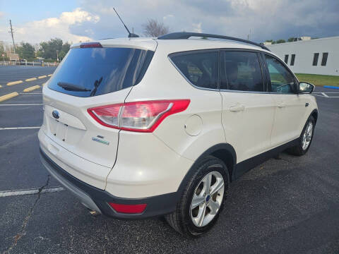2015 Ford Escape SE