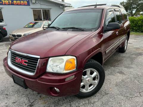 2004 GMC Envoy XUV for sale at Auto Loans and Credit in Hollywood FL