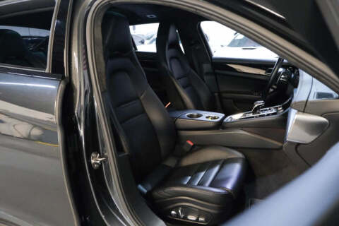 2018 Porsche Panamera Turbo Sport Turismo