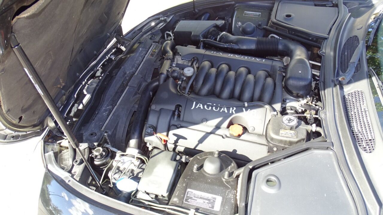 1999 Jaguar XK-Series 24