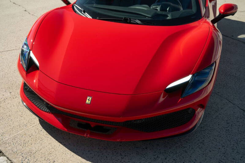 2024 Ferrari 296 GTS