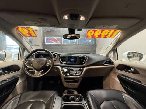 2019 Chrysler Pacifica Touring L