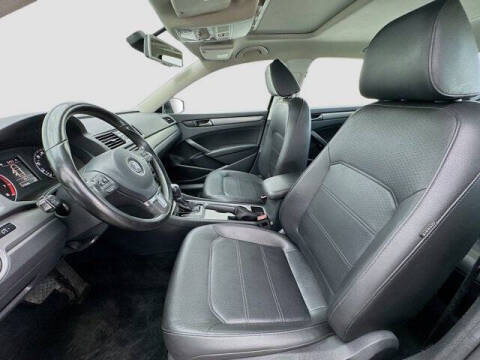 2014 Volkswagen Passat 2.5L SE PZEV
