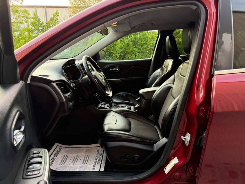 2019 Jeep Cherokee Latitude Plus