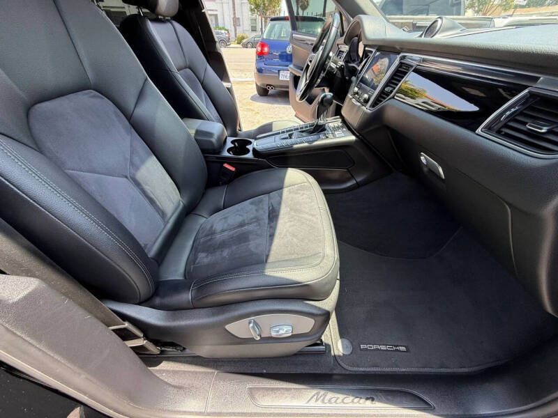 2018 Porsche Macan