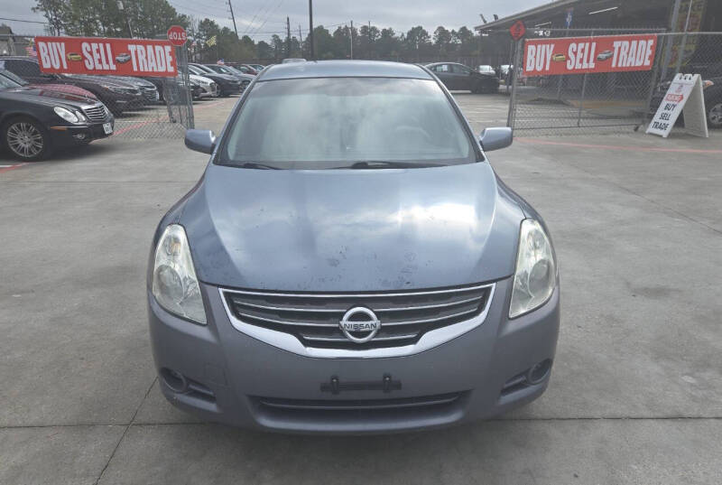 2011 Nissan Altima S photo 4