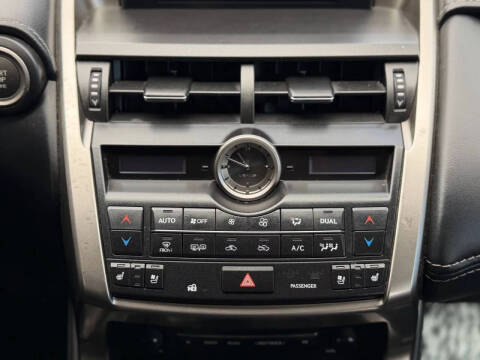 2017 Lexus NX 200t