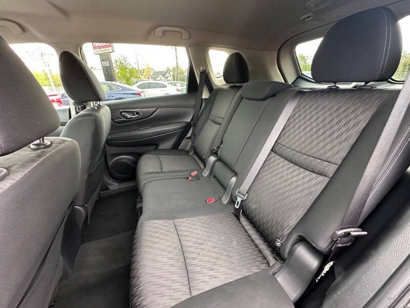 2020 Nissan Rogue SV