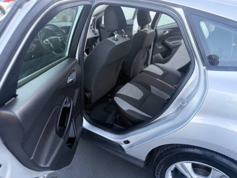 2012 Ford Focus SE