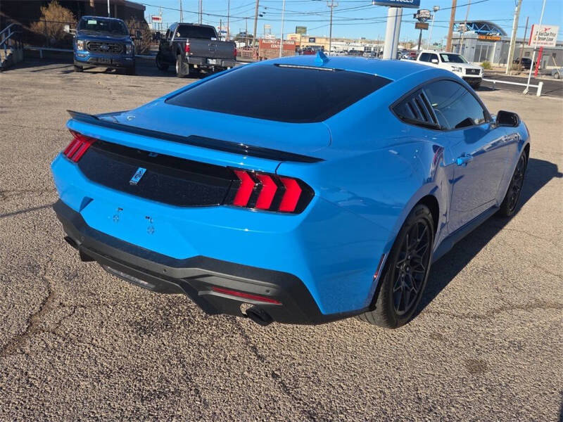 2024 Ford Mustang EcoBoost