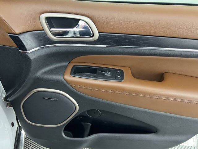 2017 Jeep Grand Cherokee Summit